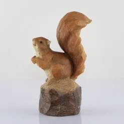 Deko Eichhörchen auf Stamm, Eichhörchen in Holzoptik, 33cm, Resin