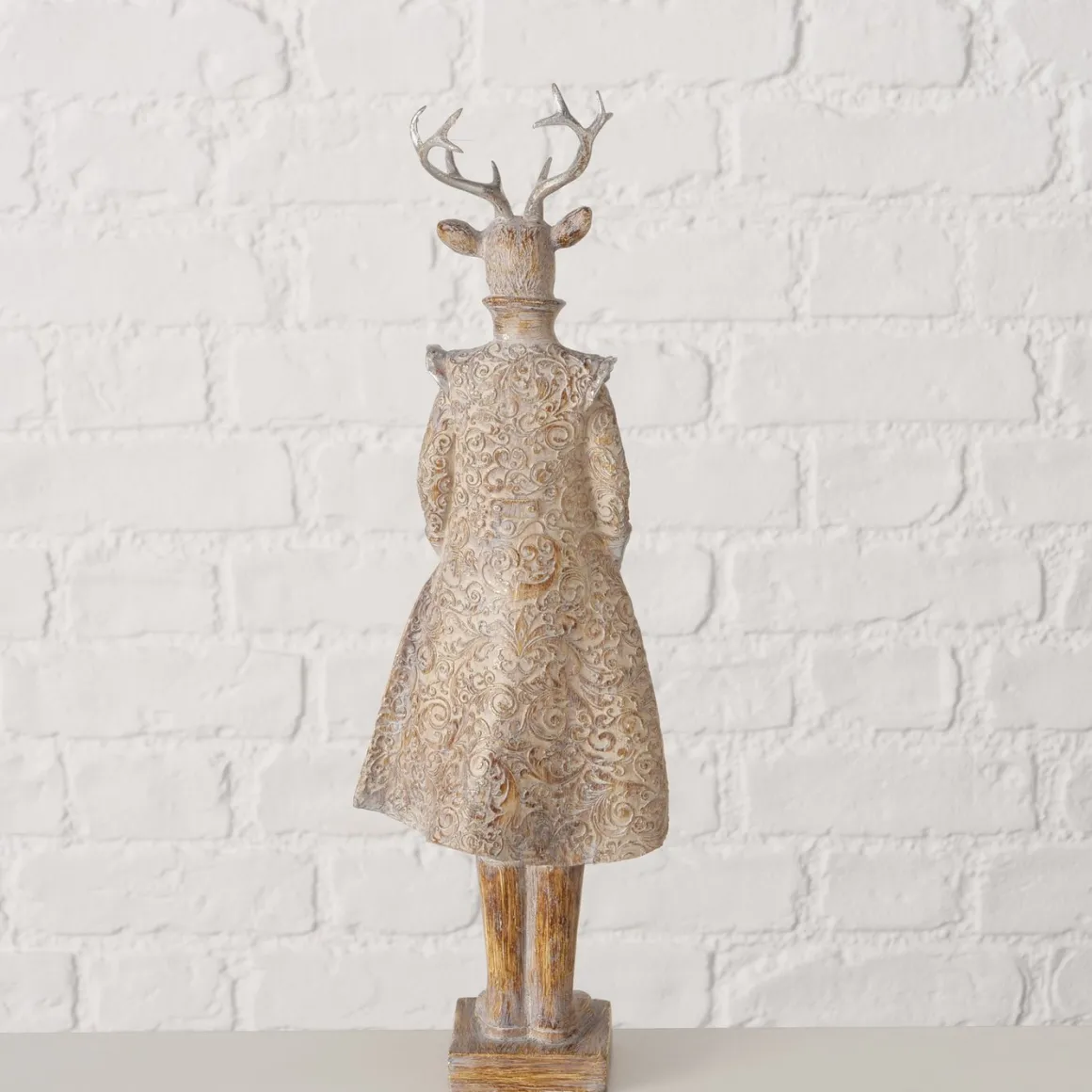 Deko Hirsch Jenno, edler Winterhirsch im Frack oder Kleid, 42cm, Boltze Home Collections