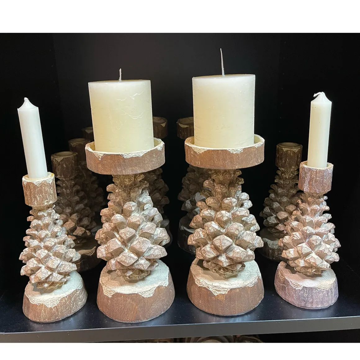 Deko Kerzenhalter Kiefernzapfen, Kerzenständer in Zapfenform, braun-grau used look, 18cm