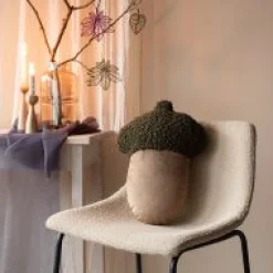 Deko Kissen Eichel, Zierkissen Herbst, Eichelkissen aus Teddyfell und Samt