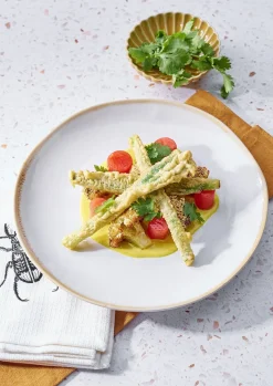 Keramik Speiseteller, Tabo, handgefertigt, weiß, Rand braun, 26,5cm, Mica Decorations