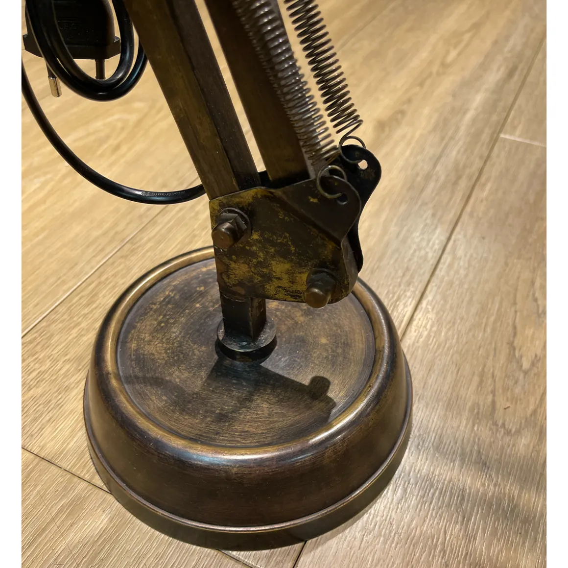 Schreibtischlampe Manson Retro, Tischleuchte Antik bronze, verstellbare Gelenke, Light & Living