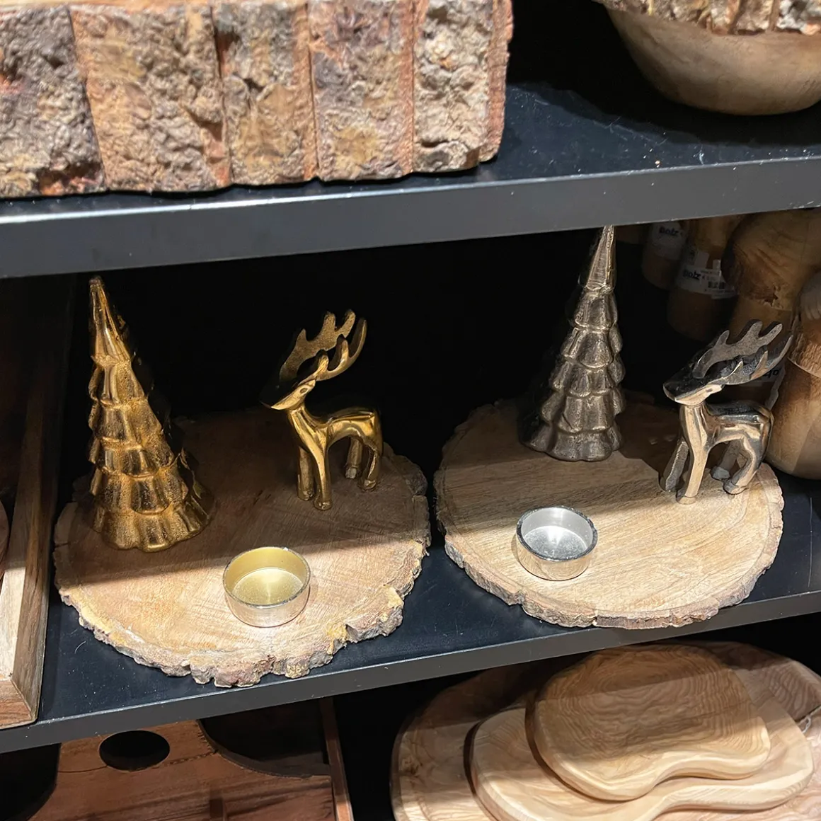 Teelichthalter Hirsch, Holztablett mit Hirsch und Tannenbaum, silber, Ø22cm