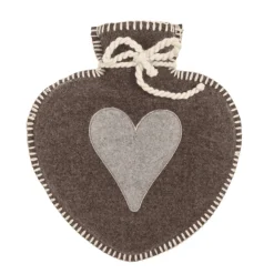Wärmflasche in Herzform braun-grau, Filzüberzug mit Kordel